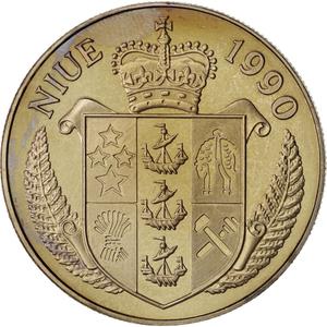 Niue / Five Dollars 1990 World Cup - obverse photo