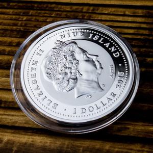 Niue / Silver Ten Grams 2015 Heron - obverse photo