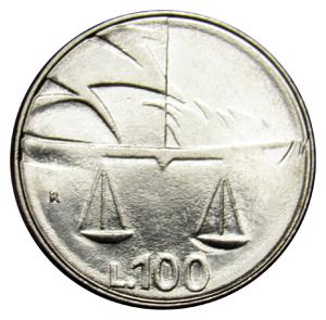 San Marino / One Hundred Lire 1990 - reverse photo